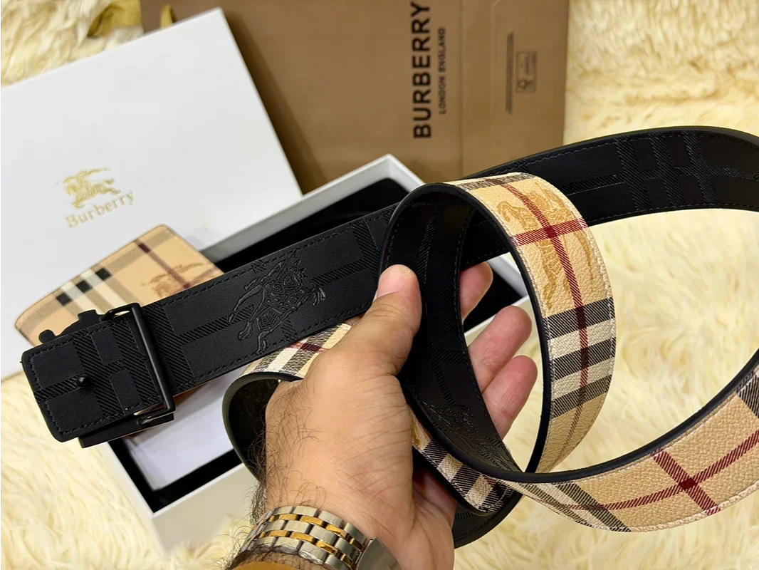 Burberry Check Belt & Wallet Gift Set with Signature B Buckle