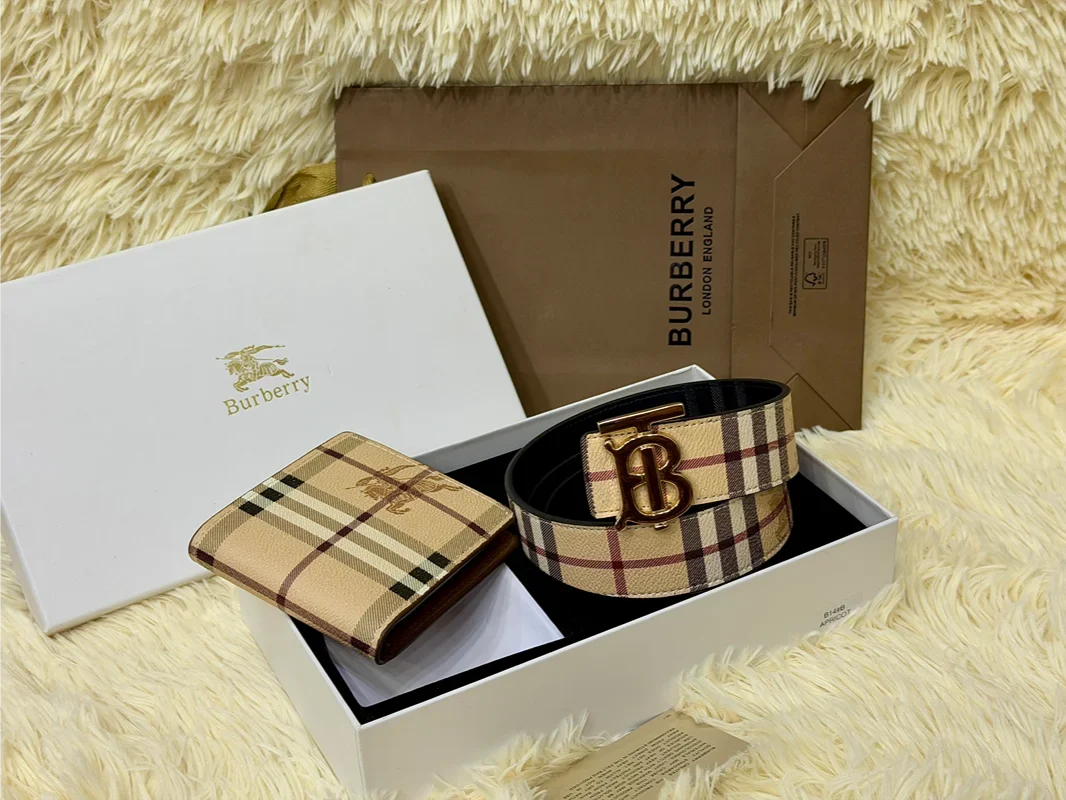 Burberry Check Belt & Wallet Gift Set with Signature B Buckle
