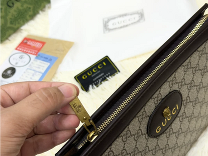 Gucci Beige GG Monogram Oval Logo Zip Pouch