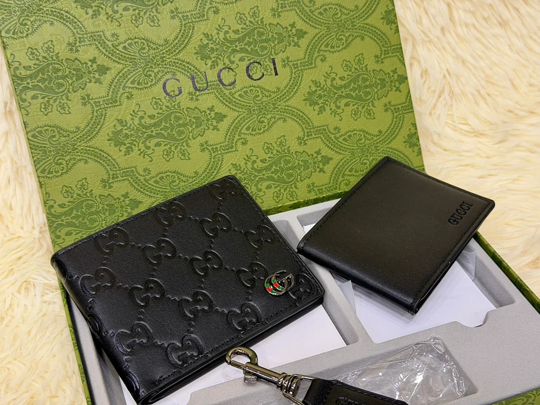 Gucci Black GG Embossed Wallet Gift Set with Card Holder & Keychain