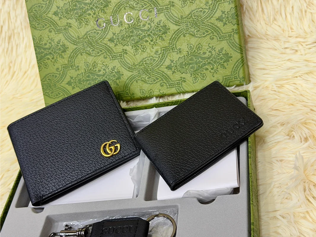 Gucci Black Grain Wallet Gift Set with Card Holder & Keychain