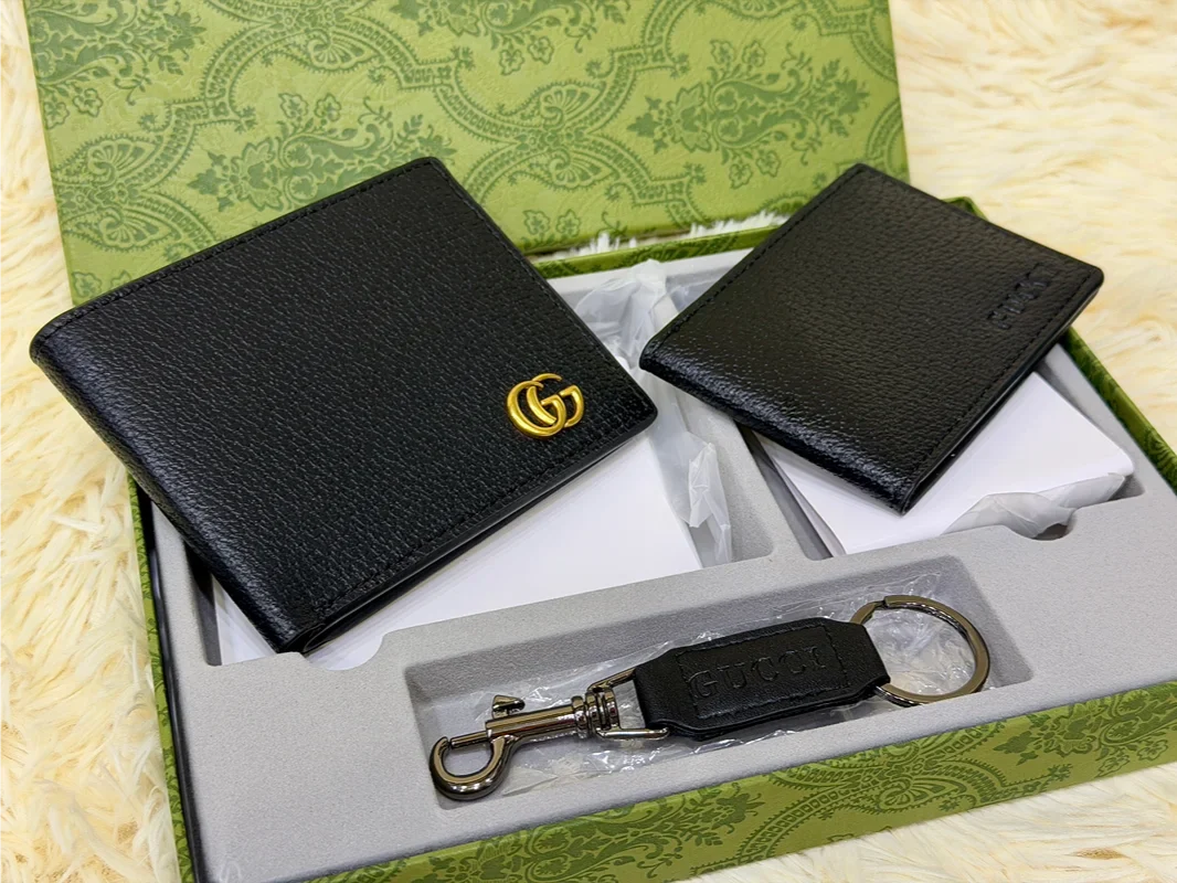Gucci Black Grain Wallet Gift Set with Card Holder & Keychain