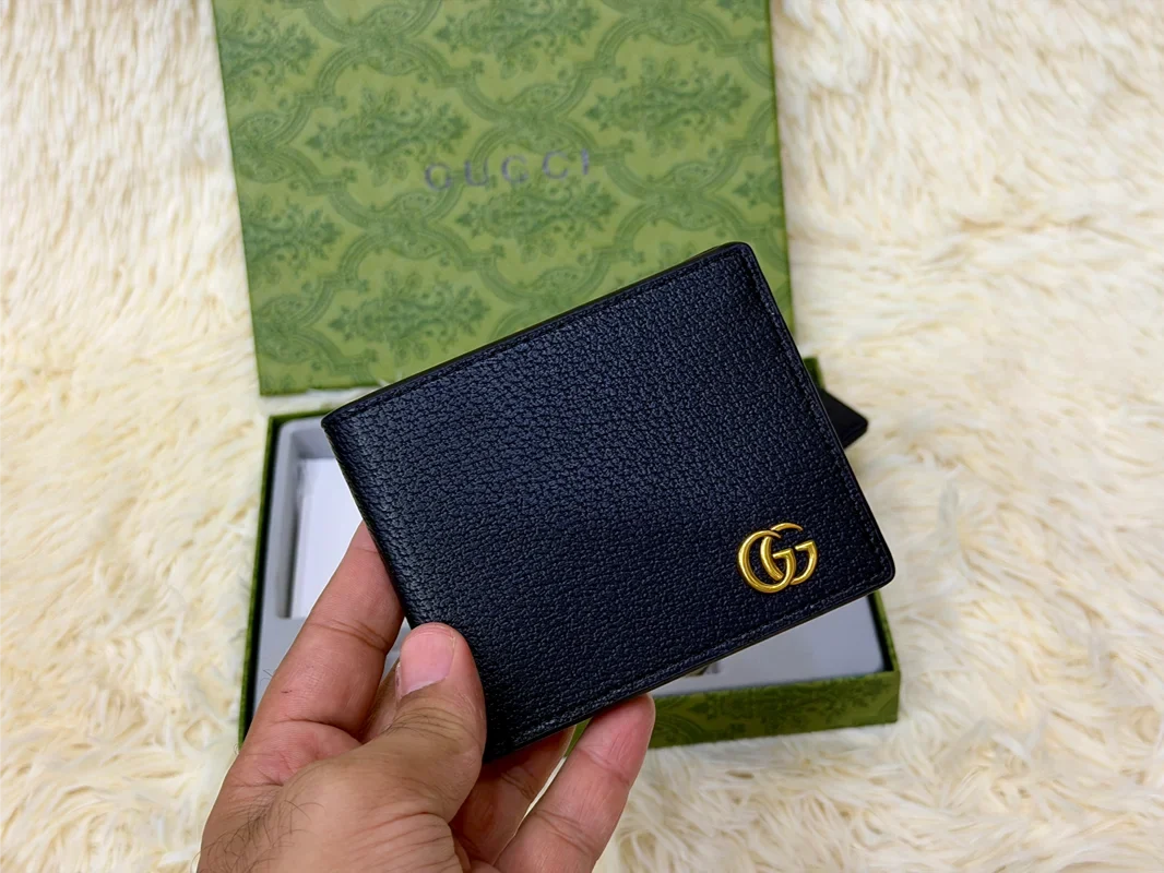 Gucci Black Grain Wallet Gift Set with Card Holder & Keychain