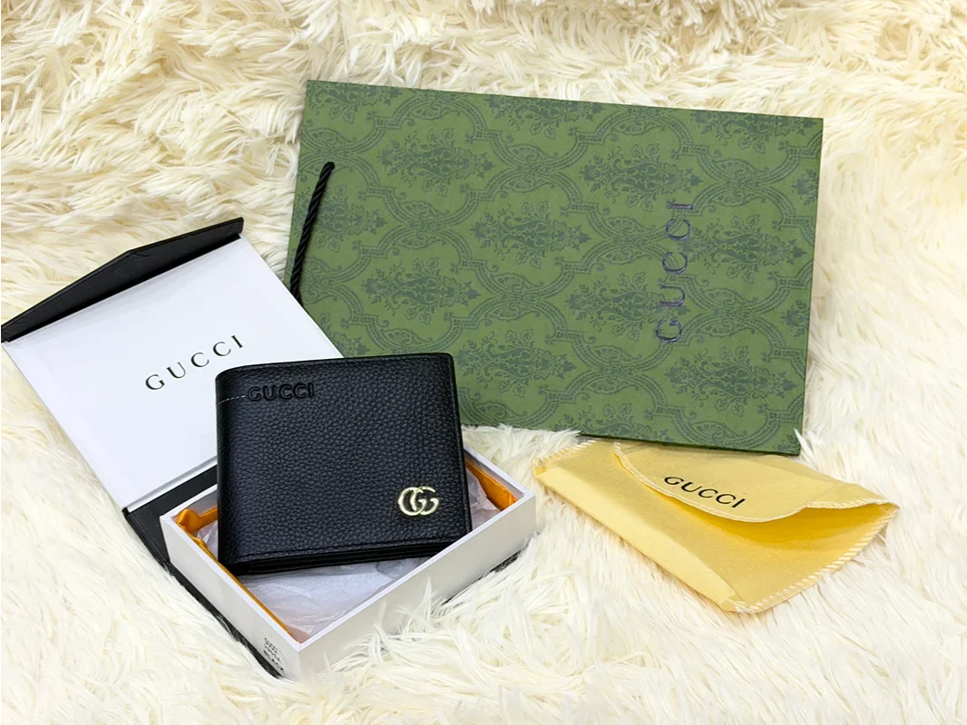 Gucci Black Textured Bifold Wallet with GG Emblem