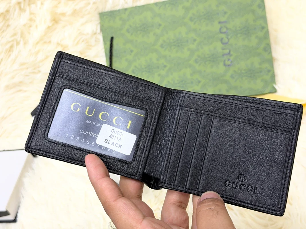 Gucci Black Textured Bifold Wallet with GG Emblem