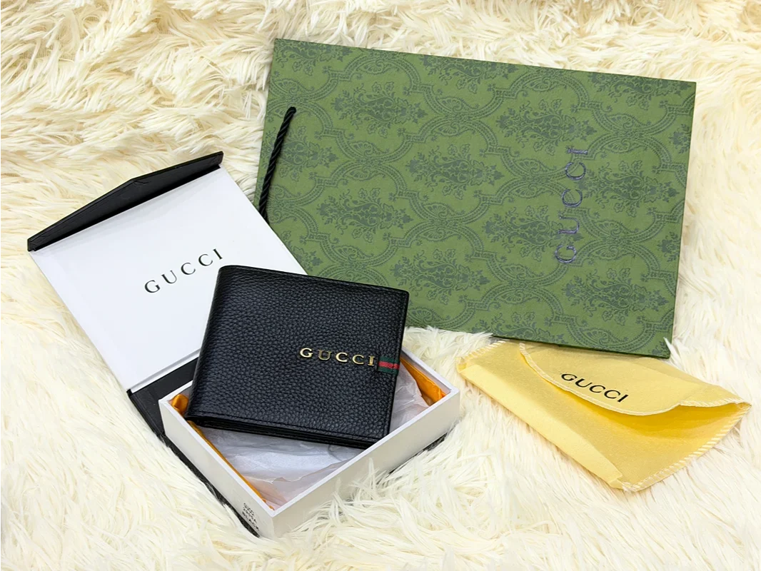 Gucci Black Textured Bifold Wallet with Web Stripe Detail