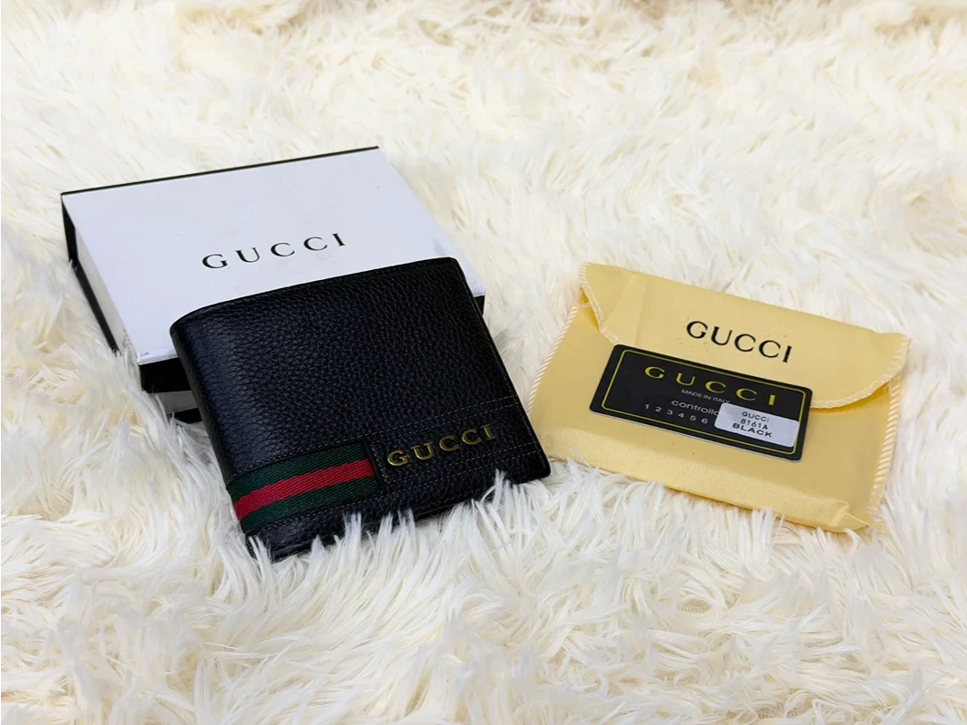 Gucci Black Wallet with Green & Red Web Stripe