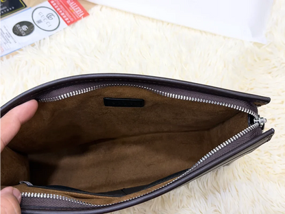 Gucci GG Supreme Bee Print Zip Pouch