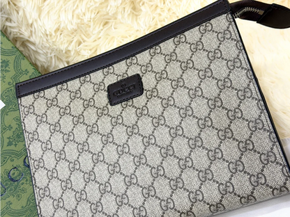 Gucci GG Supreme Beige Monogram Zip Pouch
