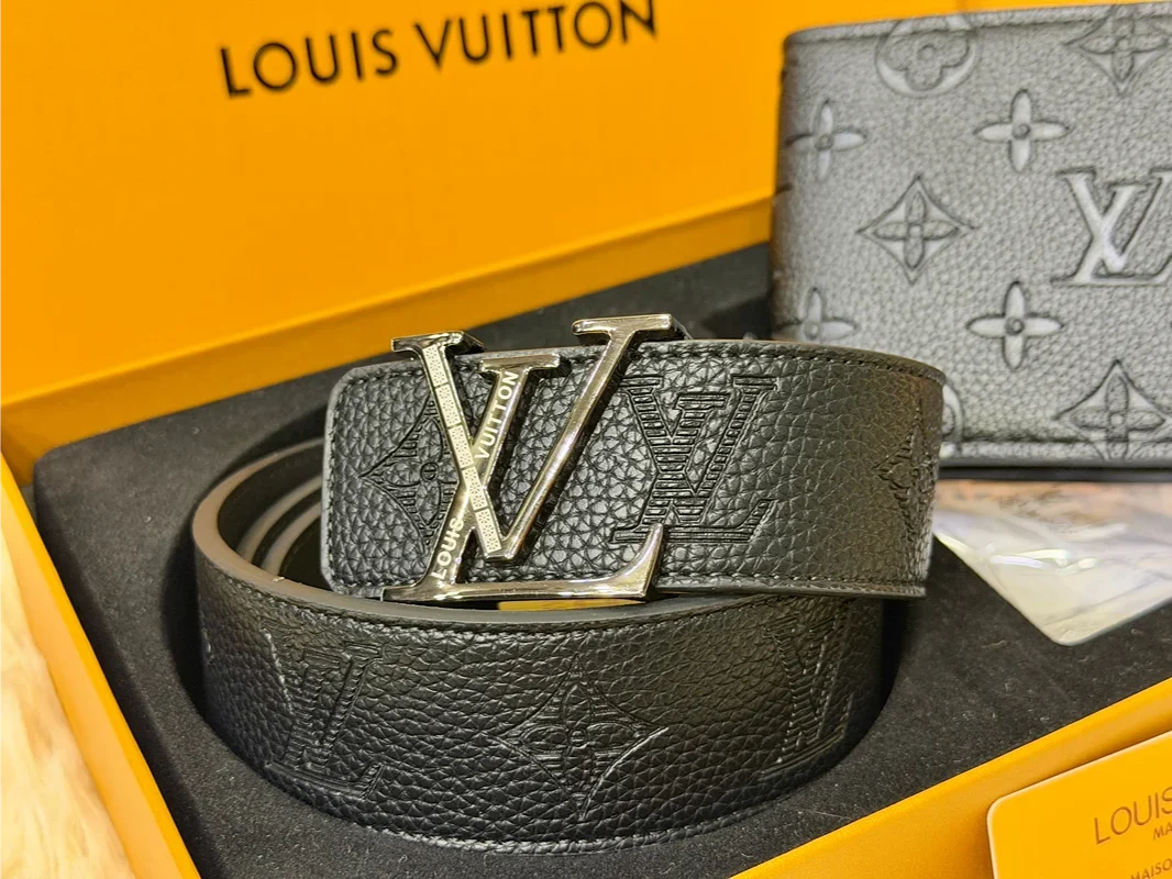 Louis Vuitton Black Belt & Wallet Gift Set with LV Buckle