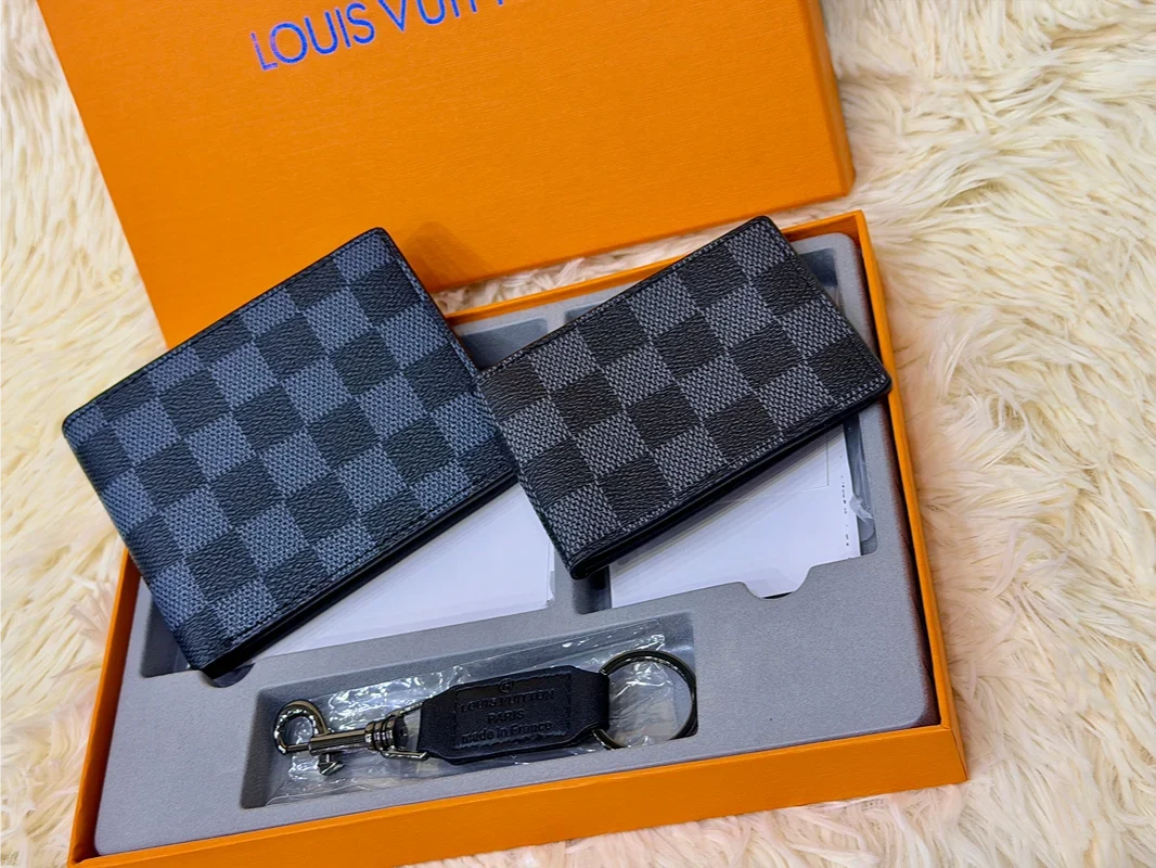 Louis Vuitton Blue Damier Pattern Wallet Gift Set with Card Holder & Keychain