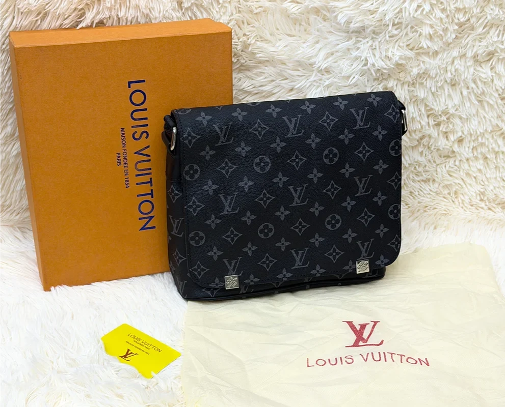Louis Vuitton Monogram Black Messenger Crossbody Bag