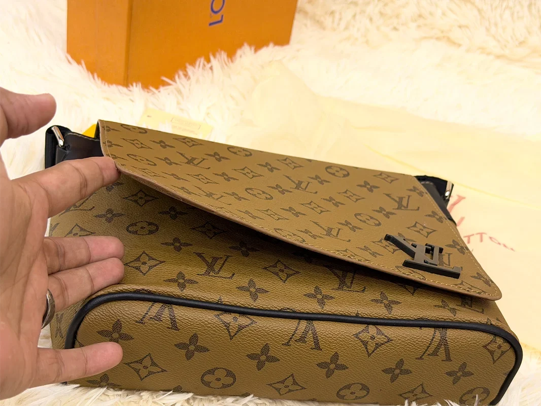 Louis Vuitton Monogram Khaki Flap Messenger Crossbody Bag